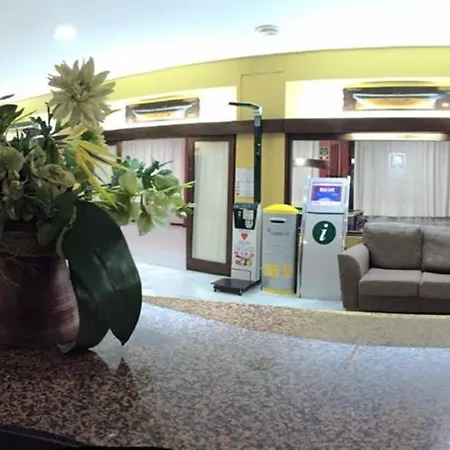 Hotel Palmeras Affiliated By Fergus 4*